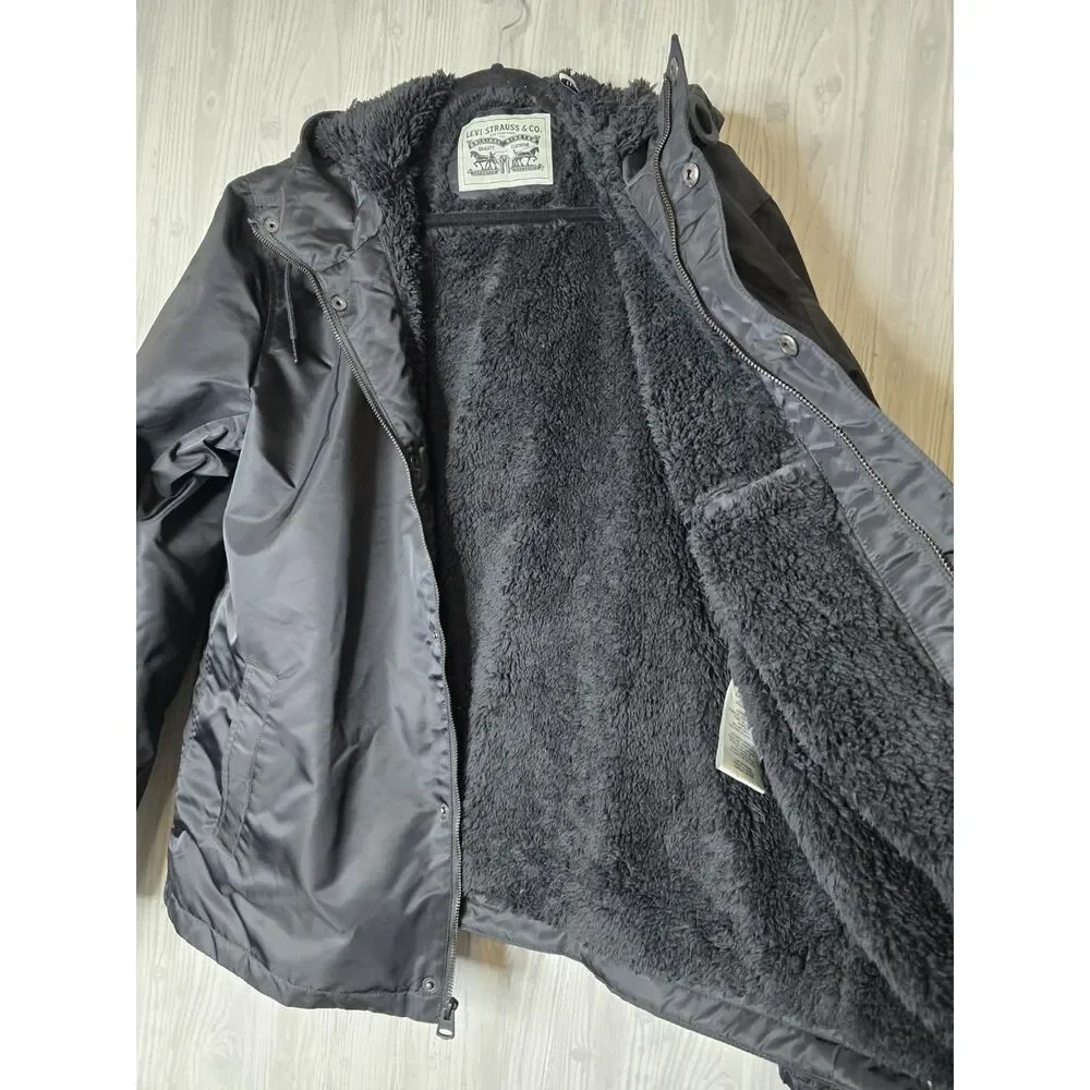 Levi’s Black Sherpa Lined Hooded Jacket Men’s Size L – Warm Winter Coat NWT